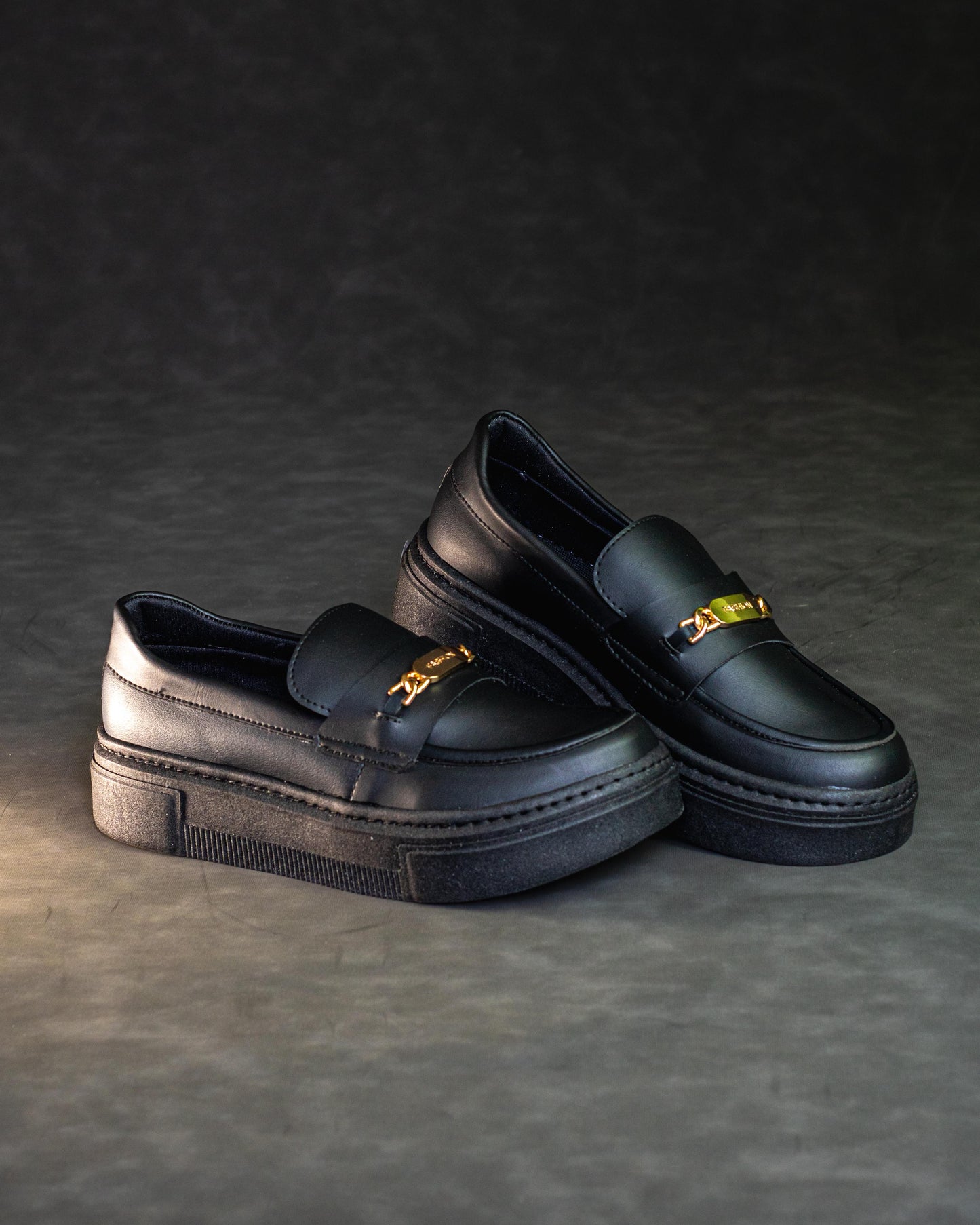 RoyalStep™ | Mocasines con Detalle Metálico para Hombre